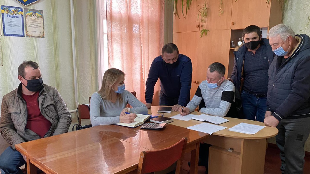 Вивчаємо проблемні питання сільських територій